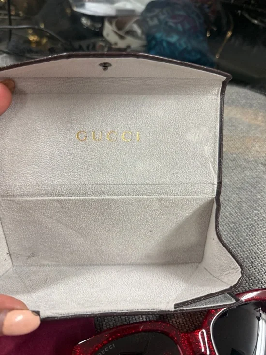 Gucci Red Glitter Oversized Women's Sunglasses - Picture 4 of 6